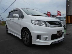 Honda Freed Spike. �������, 4wd, 1.5, ������. ��� ����� �� ������������ ����