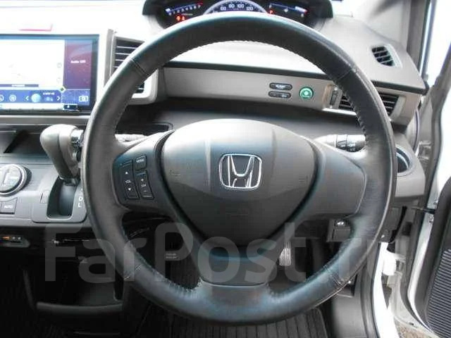 Honda Freed Spike. �������, 4wd, 1.5, ������. ��� ����� �� ������������ ����