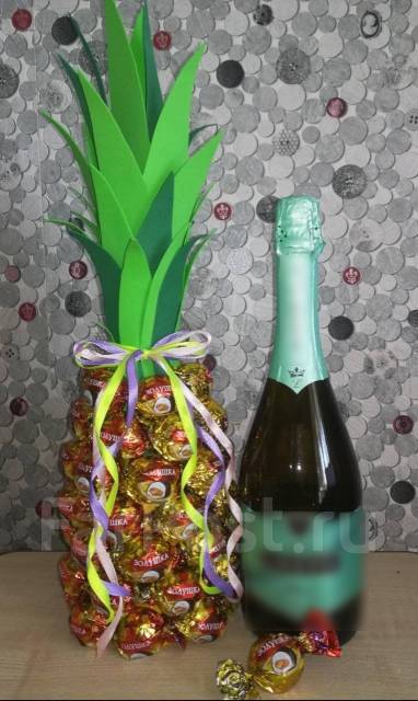 Подарки и подарочные наборы - ананас из конфет