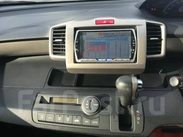Honda Freed Spike. �������, 4wd, 1.5, ������, �/�. ��� ����� �� ������������ ����