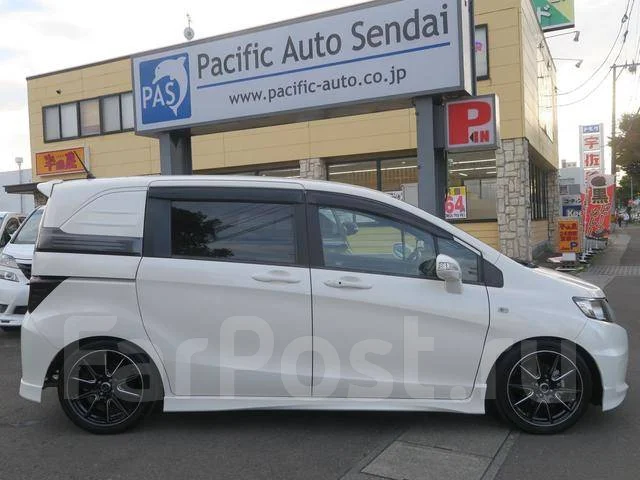 Honda Freed Spike. �������, 4wd, 1.5, ������, �/�, ��� ���. ��� ����� �� ������������ ����