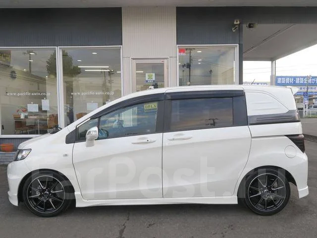 Honda Freed Spike. �������, 4wd, 1.5, ������, �/�, ��� ���. ��� ����� �� ������������ ����