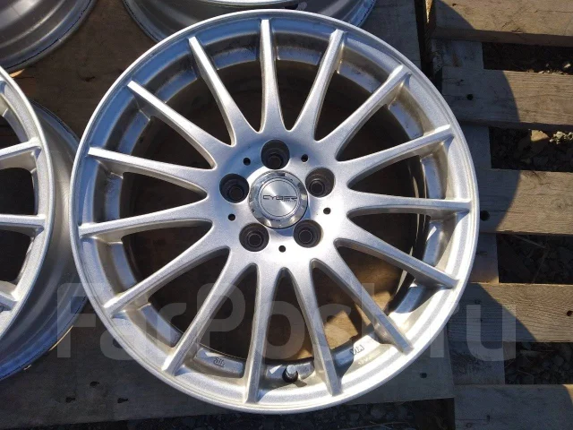 Hot Stuff Cross Speed Cyber-5. 6.0x16", 5x100, ET42, �� 67,1���. ����