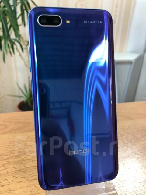 Honor 10. �/�, �����, 3G, 4G LTE, Dual-SIM, ����������, NFC ����