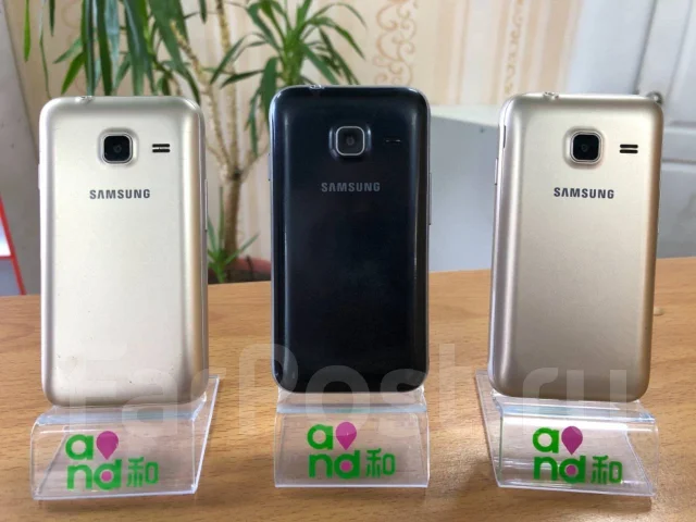 Samsung Galaxy J1 Mini. �/�, ������� ����
