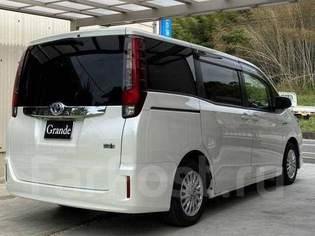 toyota noah левый руль