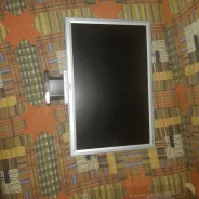Acer. 19" ����