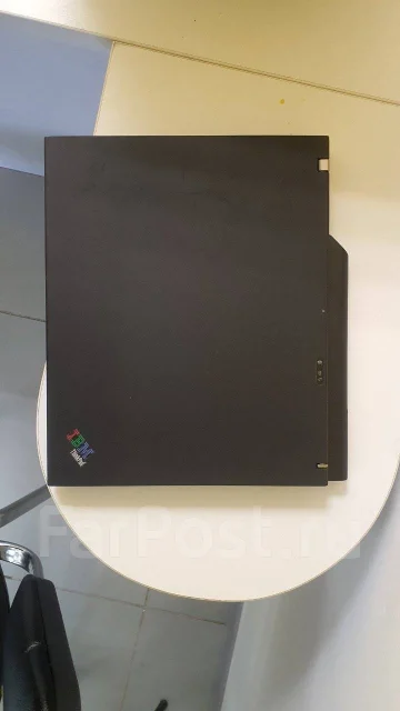 IBM ThinkPad. 12", 1,9����, ��� 2048 ��, ���� 50���, WiFi: 1, Bluetooth: 1, ����������� �� 3��. ����