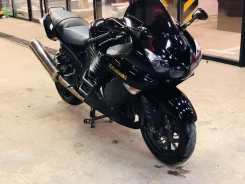 Kawasaki ZZR 1400. 1 400����. ��., ��������, ���, � �������� ����