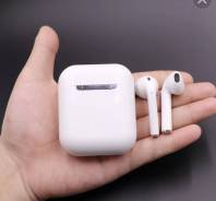 Apple AirPods 