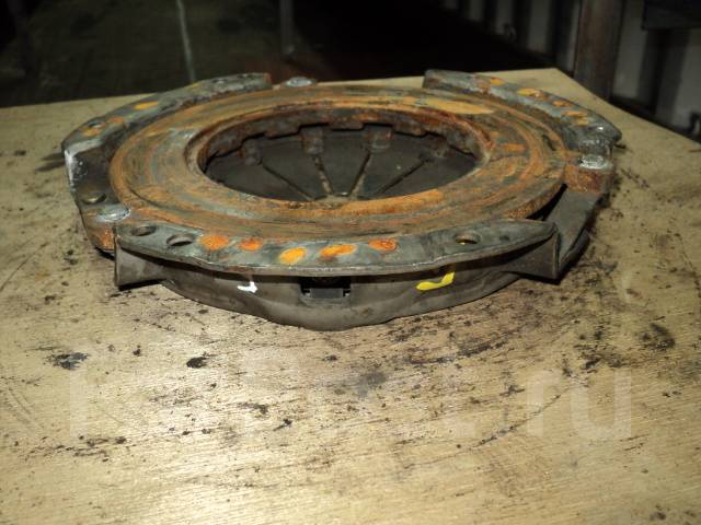 Новое сцепление берет в самом верху корона 4s fe. Корзина сцепления на toyota corolla 150. Корзина на 154fm двигатель. Сцепление тойота корона. Корзина сцепления на toyota corolla 150.