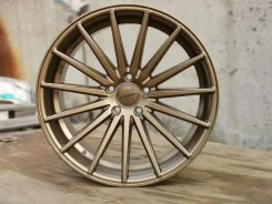 Vossen VFS-2. 8.5x19", 5x112, ET32, �� 66,6���. ����