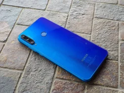 Honor 9C. ����� ����
