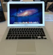 Apple MacBook Air 13 2008 Early MB003. 13.3", 1,8����, ��� 2048 ��, ���� 120���, WiFi: 1, Bluetooth: 1, ����������� �� 5��. ����