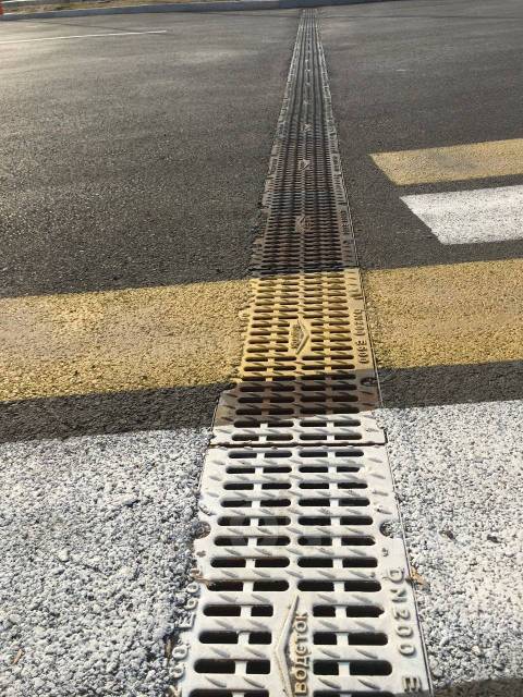 Лоток дренажный водоотводный DN 200 H250 E600 с чуг реш 60т. комплект ...