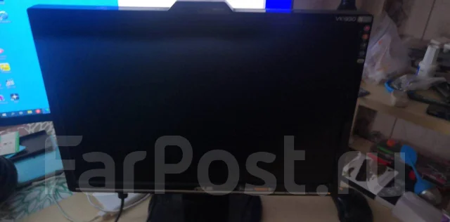 Asus. 19" ����