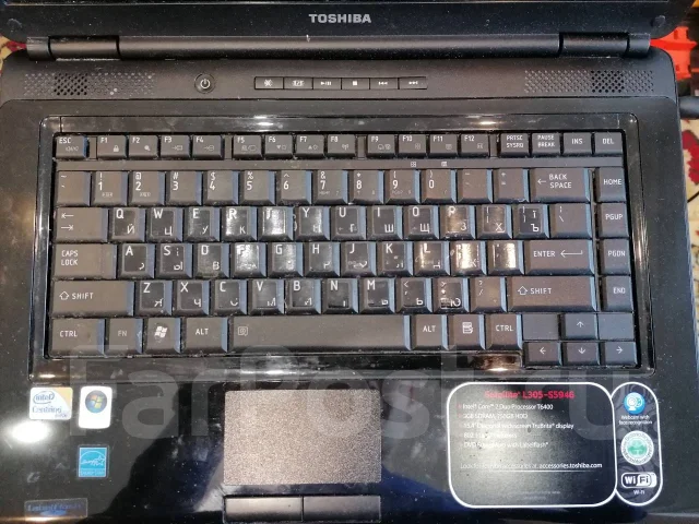 Toshiba Satellite L300. 15.4", 2����, WiFi: 1 ����