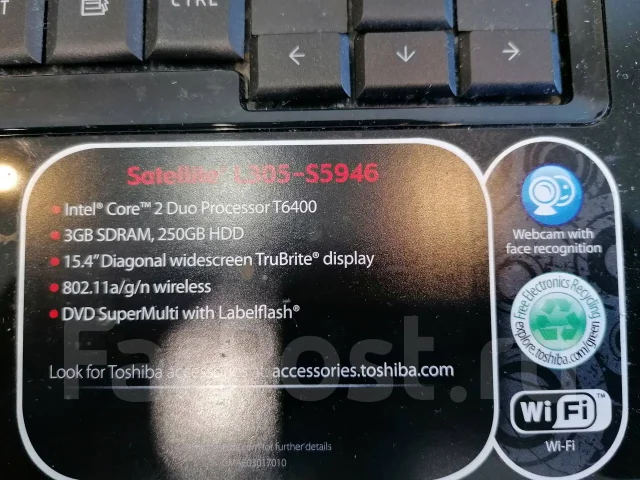 Toshiba Satellite L300. 15.4", 2����, WiFi: 1 ����