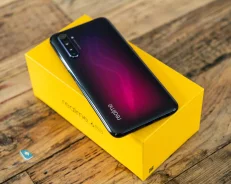 Realme 6 Pro. �/�, �������, 3G, 4G LTE, Dual-SIM, NFC ����