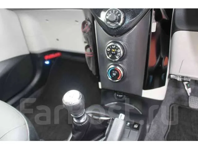 Toyota iQ. ��������, ��������, 1.3 (122��.�.), ������, 19 000����. ��, �/�. ��� ����� �� ������������ ����