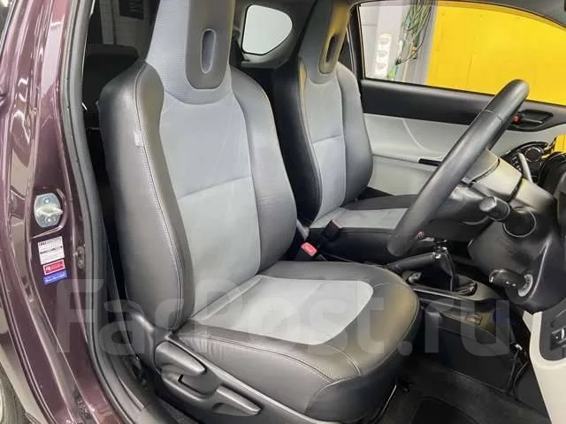 Toyota iQ. ��������, ��������, 1.3 (122��.�.), ������, 26 700����. ��, �/�. ��� ����� �� ������������ ����