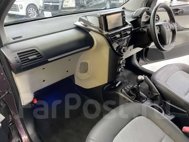 Toyota iQ. ��������, ��������, 1.3 (122��.�.), ������, 26 700����. ��, �/�. ��� ����� �� ������������ ����
