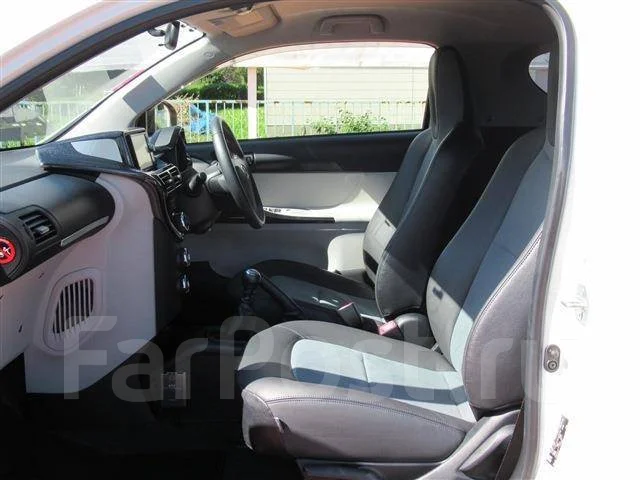 Toyota iQ. ��������, ��������, 1.3 (122��.�.), ������, 29 000����. ��, �/�. ��� ����� �� ������������ ����