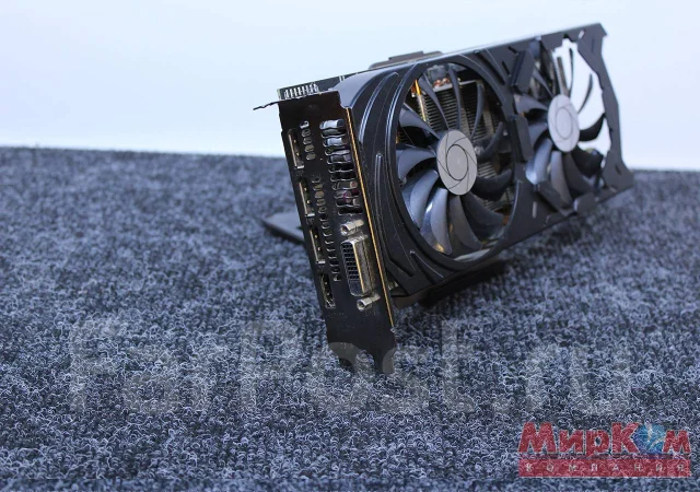 Radeon RX 580 ����