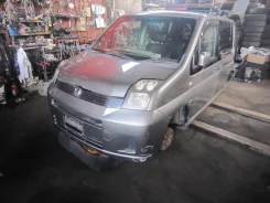 Honda Mobilio. GB1 GB2, L15A ����