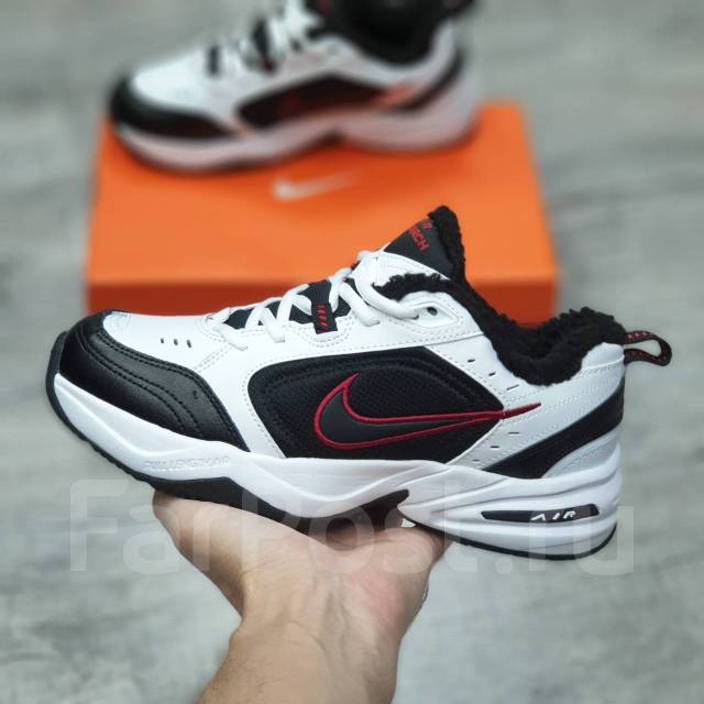 Nike air monarch clearance new