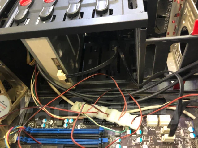 Socket AM3+ ����