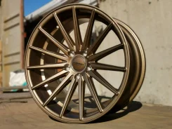 Vossen VFS-2. 9.0x18", 5x112, ET33, �� 73,1���. ����
