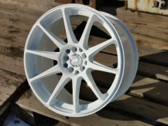 XXR 527. 8.5x18", 5x100, 5x114.3, ET35, �� 73,1���. ����