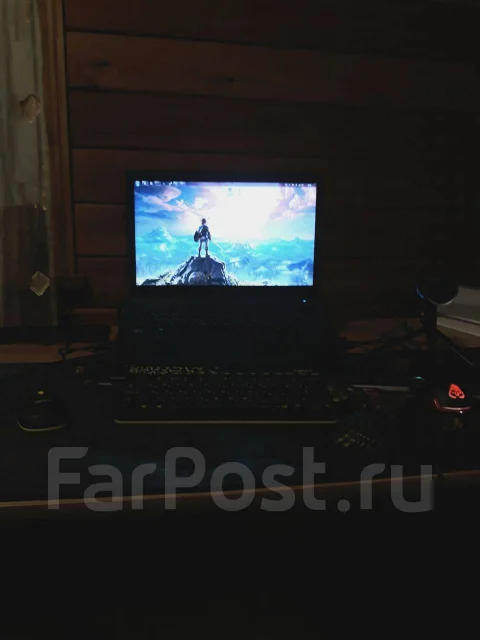 DEXP Atlas H116. 15.6", 2,4����, ��� 8 ��, ���� 250���, WiFi: 1, Bluetooth: 1 ����