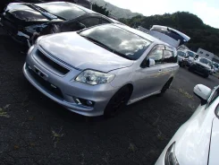 Toyota Corolla Fielder. NZE141 ����