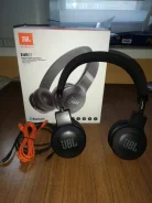 JBL E45BT ����