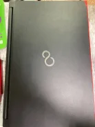 Fujitsu. 2,6����, ��� 4 ��, ���� 300���, WiFi, Bluetooth ����