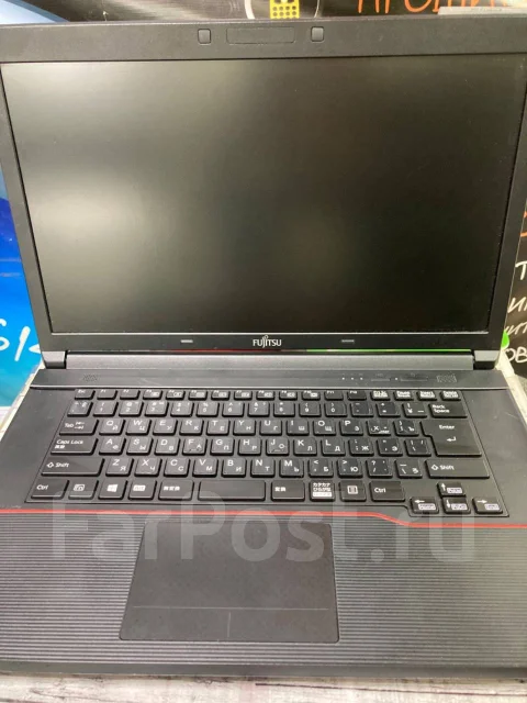 Fujitsu. 2,6����, ��� 4 ��, ���� 300���, WiFi: 1, Bluetooth: 1 ����