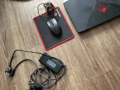 HP Omen. 15.6", 2,5����, ��� 12 ��, Bluetooth: 1, ����������� �� 70��. ����
