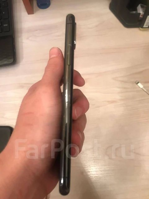 Apple iPhone X. �/�, ������, 3G, 4G LTE, NFC ����