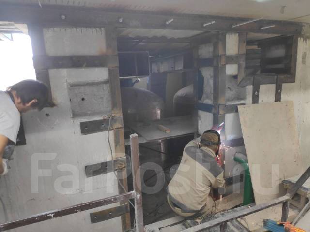 Сварщик-монтажник на обрамление проемов. Монтаж металлоконструкций во ...