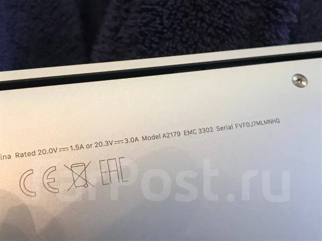 Apple MacBook Air 13 2020. 13", ��� 8 ��, ���� 256���, WiFi: 1, Bluetooth: 1, ����������� �� 10��. ����