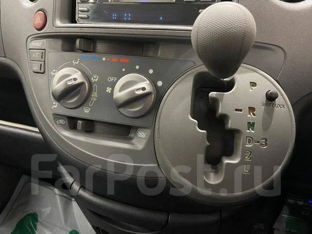 Toyota Sienta. �������, 4wd, 1.5 (105��.�.), ������, 88����. ��, �/�, ��� ���. ��� ����� �� ������������ ����