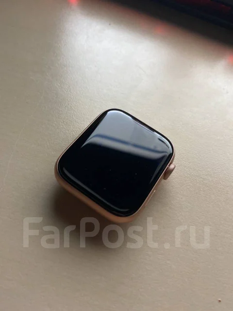 Apple Watch Series 4. IP67 ����