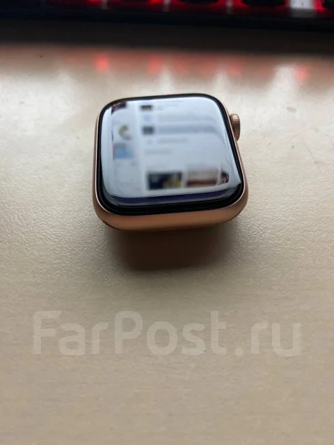 Apple Watch Series 4. IP67 ����