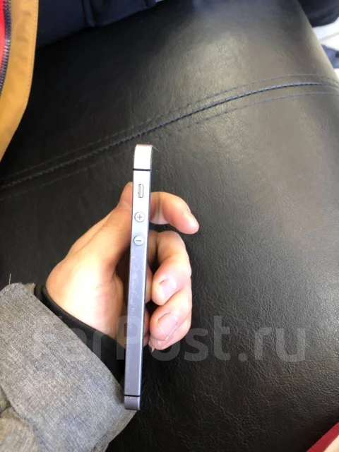 Apple iPhone SE. �/� ����