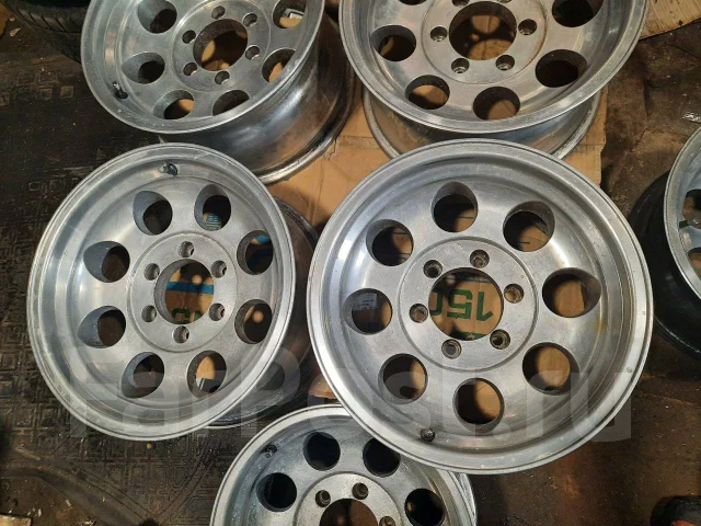 Mickey Thompson. 8.0x16", 6x139.7, ET-6 ����