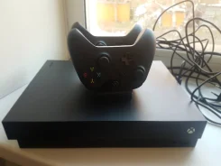 Microsoft Xbox One X ����