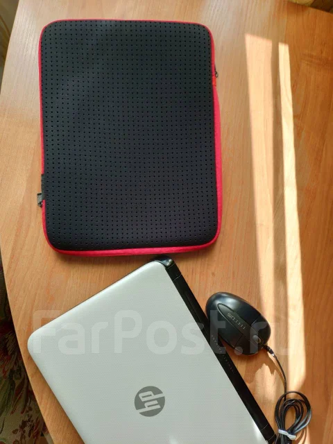 HP Pavilion TouchSmart. 10.6", 1����, ��� 2048 ��, ���� 500���, WiFi: 1, Bluetooth: 1, ����������� �� 4��. ����