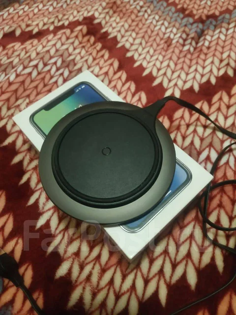 Apple iPhone X. �/�, �����, 4G LTE, NFC ����